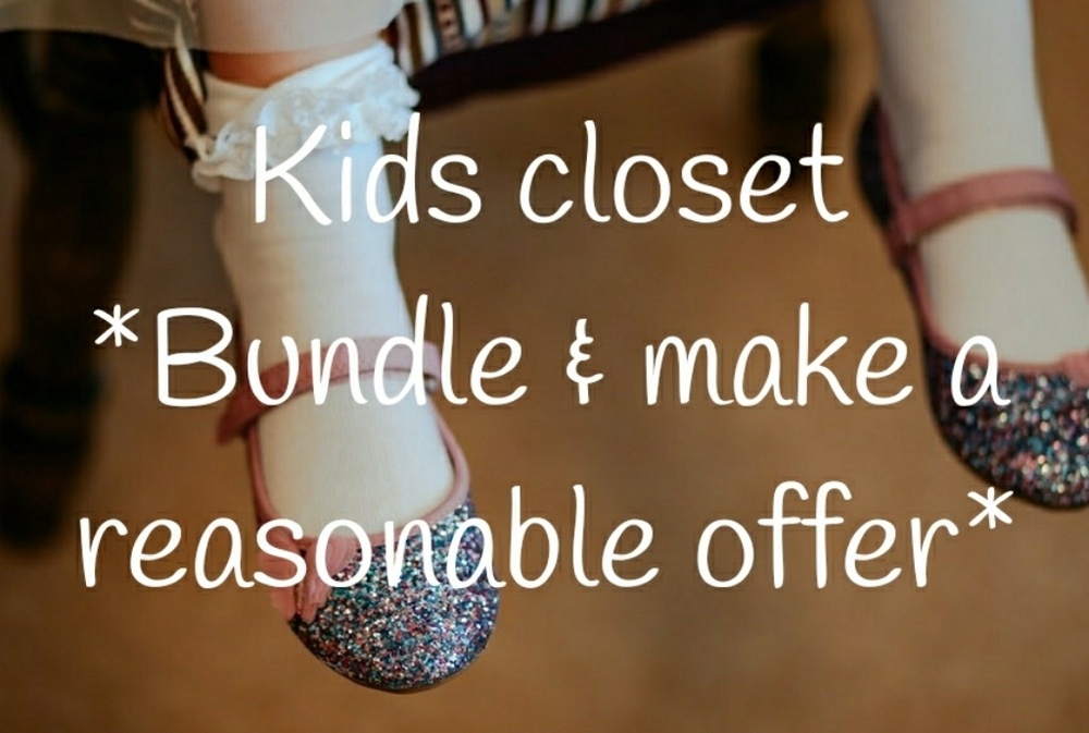 Kids clothes, shoes and accessories